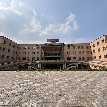 Hotel Rohika Aau-Igh Guváhátí Exteriér fotografie